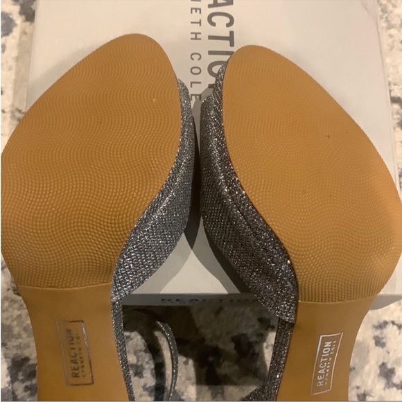 Women’s Kenneth Cole Reaction sparkly dressy heels - Picture 6 of 9